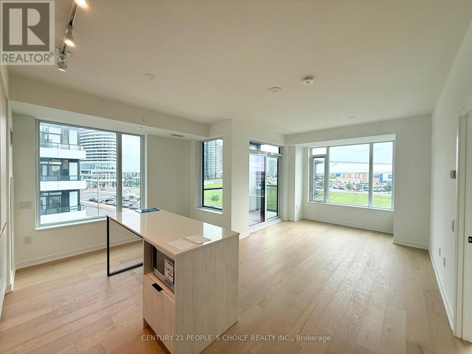 605 - 2495 Eglinton Avenue W, Mississauga, Ontario  L5M 2T2 - Photo 4 - W12629508