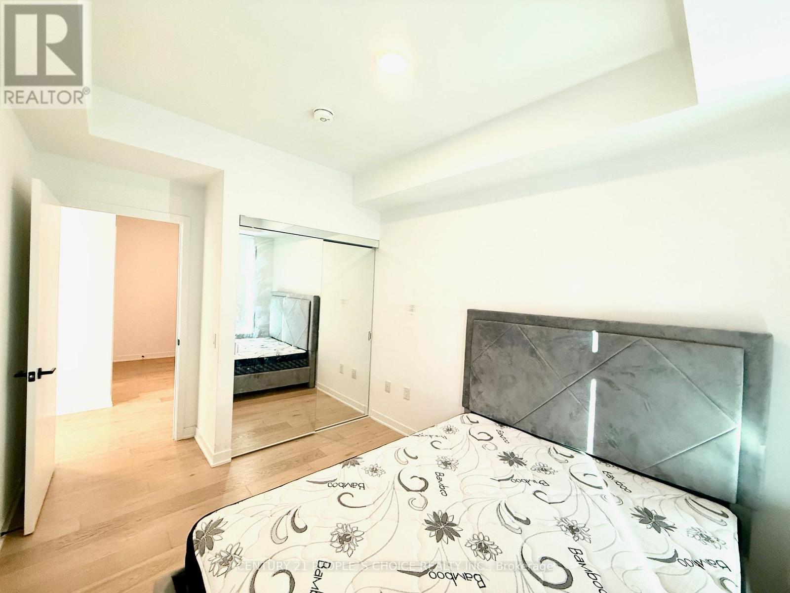 605 - 2495 Eglinton Avenue W, Mississauga, Ontario  L5M 2T2 - Photo 8 - W12629508