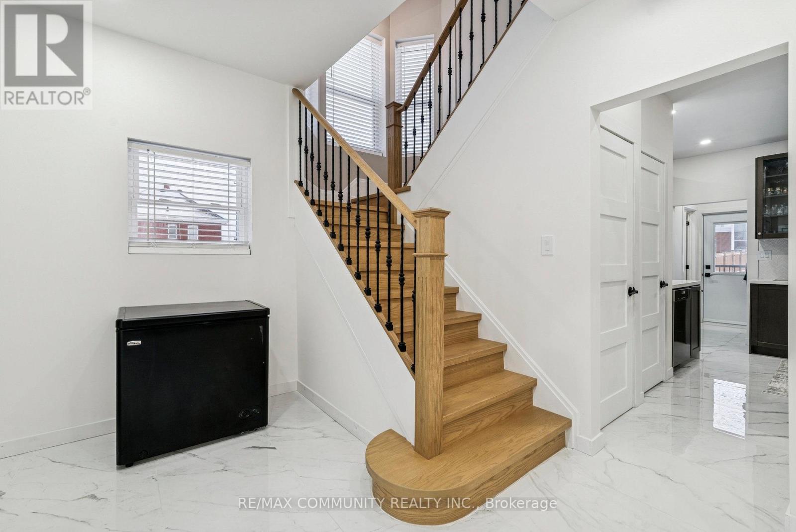 119 Jephson Street, Tay, Ontario  L0K 2A0 - Photo 7 - S12629728