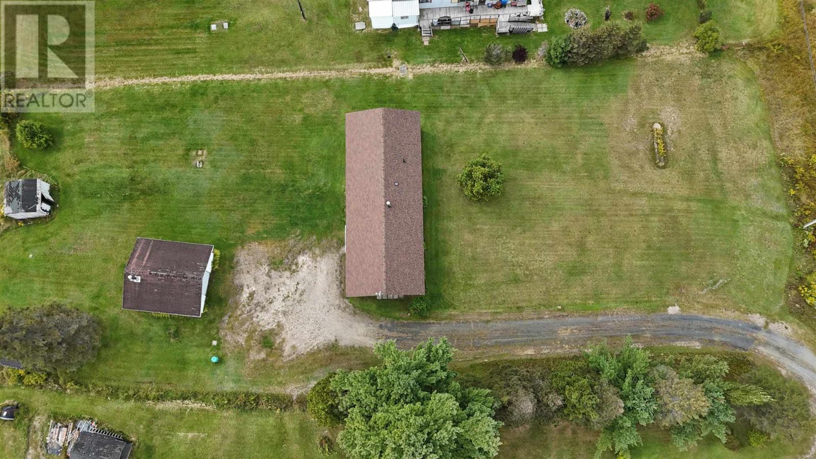 5860 17 Hwy, Serpent River, Ontario P0P 1V0 - Photo 3 - SM253462