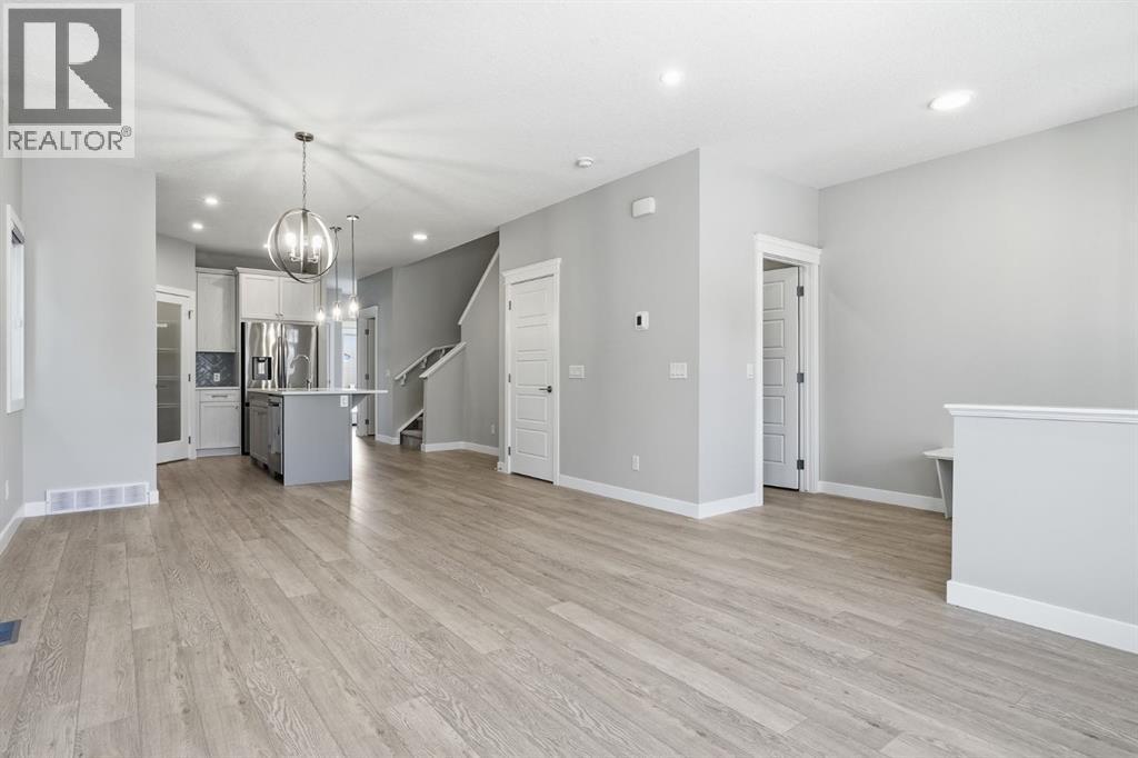 936 Reynolds Lane Sw, Airdrie, Alberta  T4B 5L7 - Photo 8 - A2274664