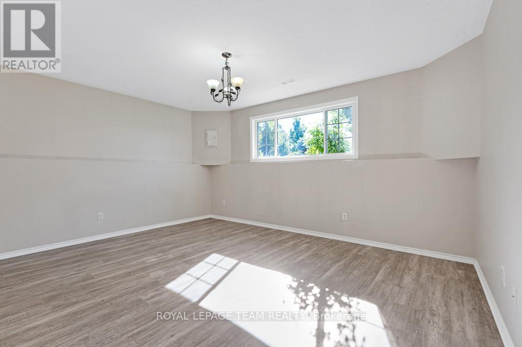 712 Hyndman Road, Edwardsburgh/cardinal, Ontario  K0E 1X0 - Photo 28 - X12588260