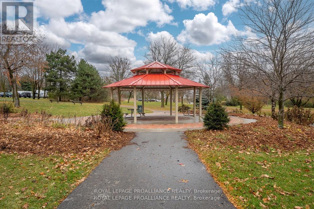 201 - 221 North Park Street, Belleville (Belleville Ward), Ontario  K8P 5A6 - Photo 14 - X12629842