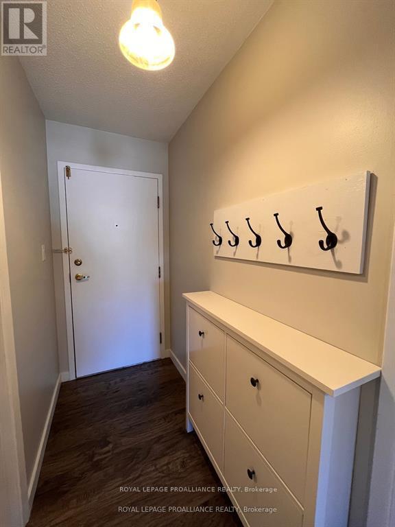 201 - 221 North Park Street, Belleville (Belleville Ward), Ontario  K8P 5A6 - Photo 2 - X12629842