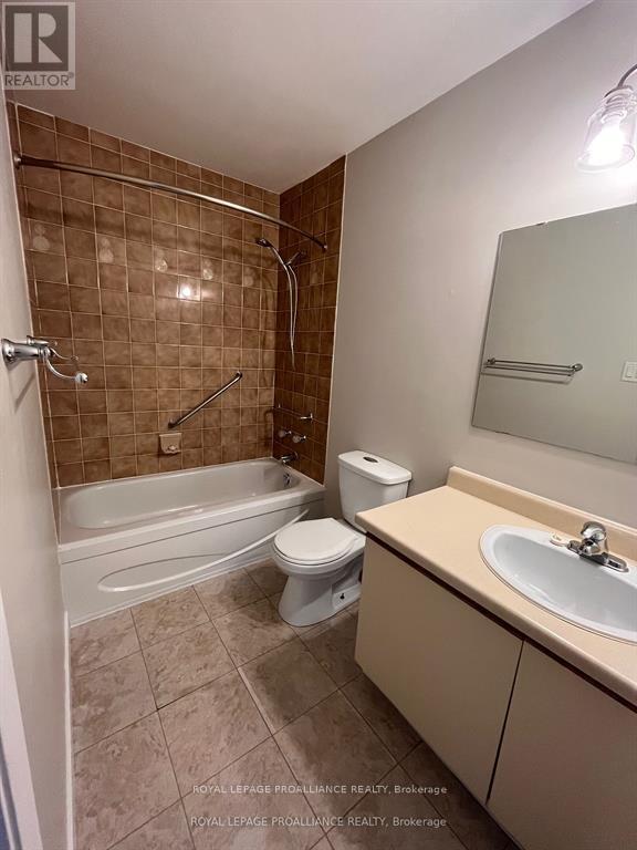 201 - 221 North Park Street, Belleville (Belleville Ward), Ontario  K8P 5A6 - Photo 8 - X12629842