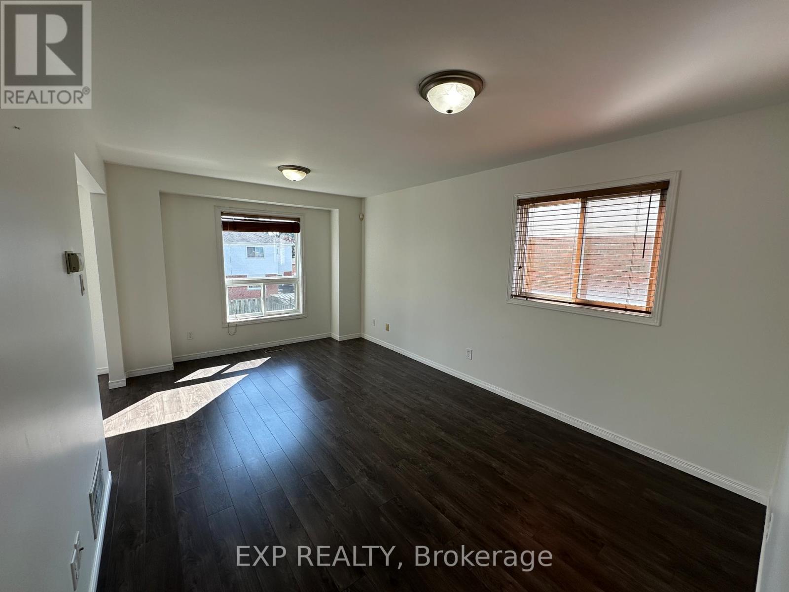 557 College Avenue, Orangeville, Ontario  L9W 4S3 - Photo 6 - W12629668