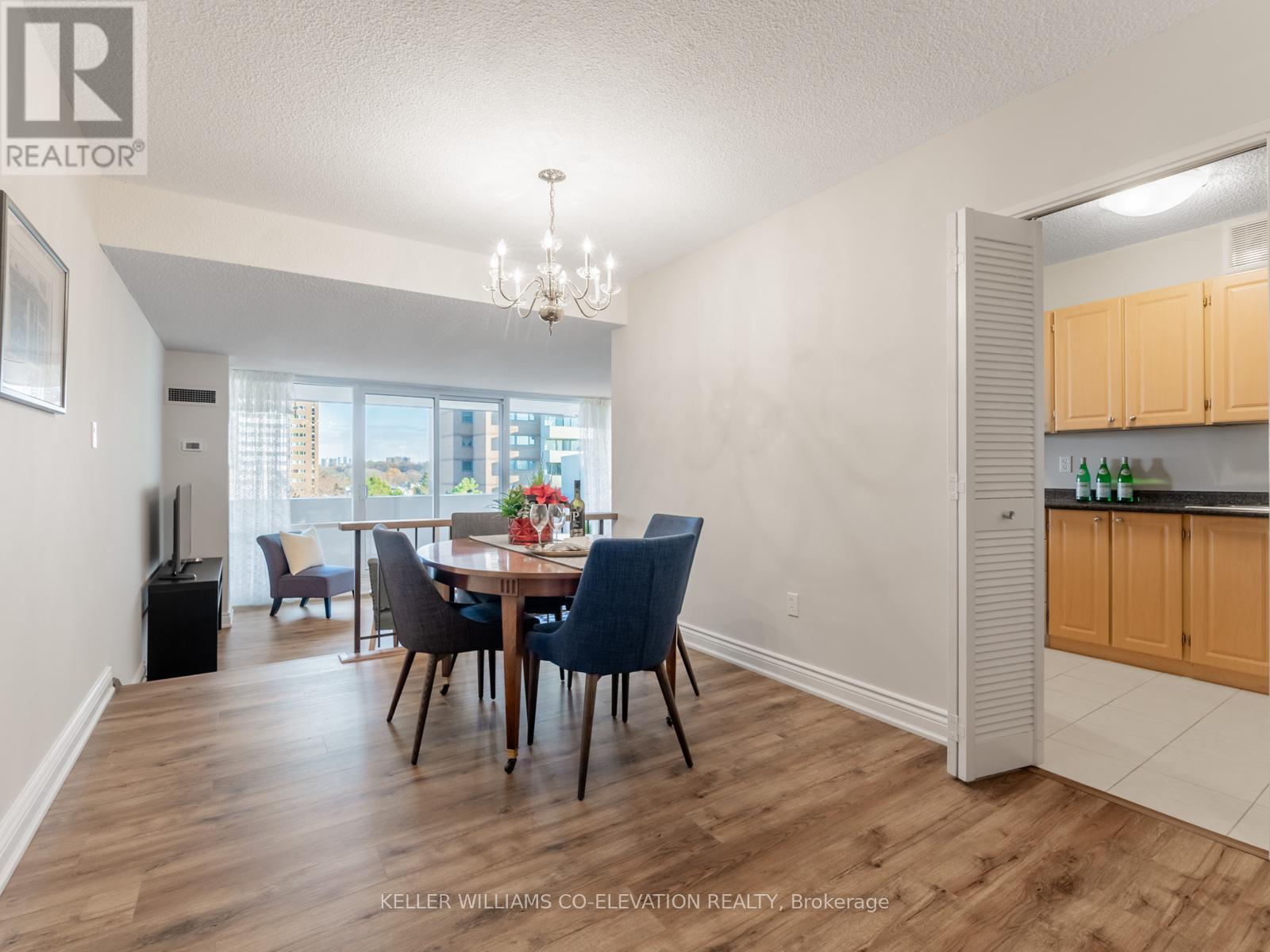 709 - 240 Scarlett Road, Toronto (Rockcliffe-Smythe), Ontario  M6N 4X4 - Photo 6 - W12629676