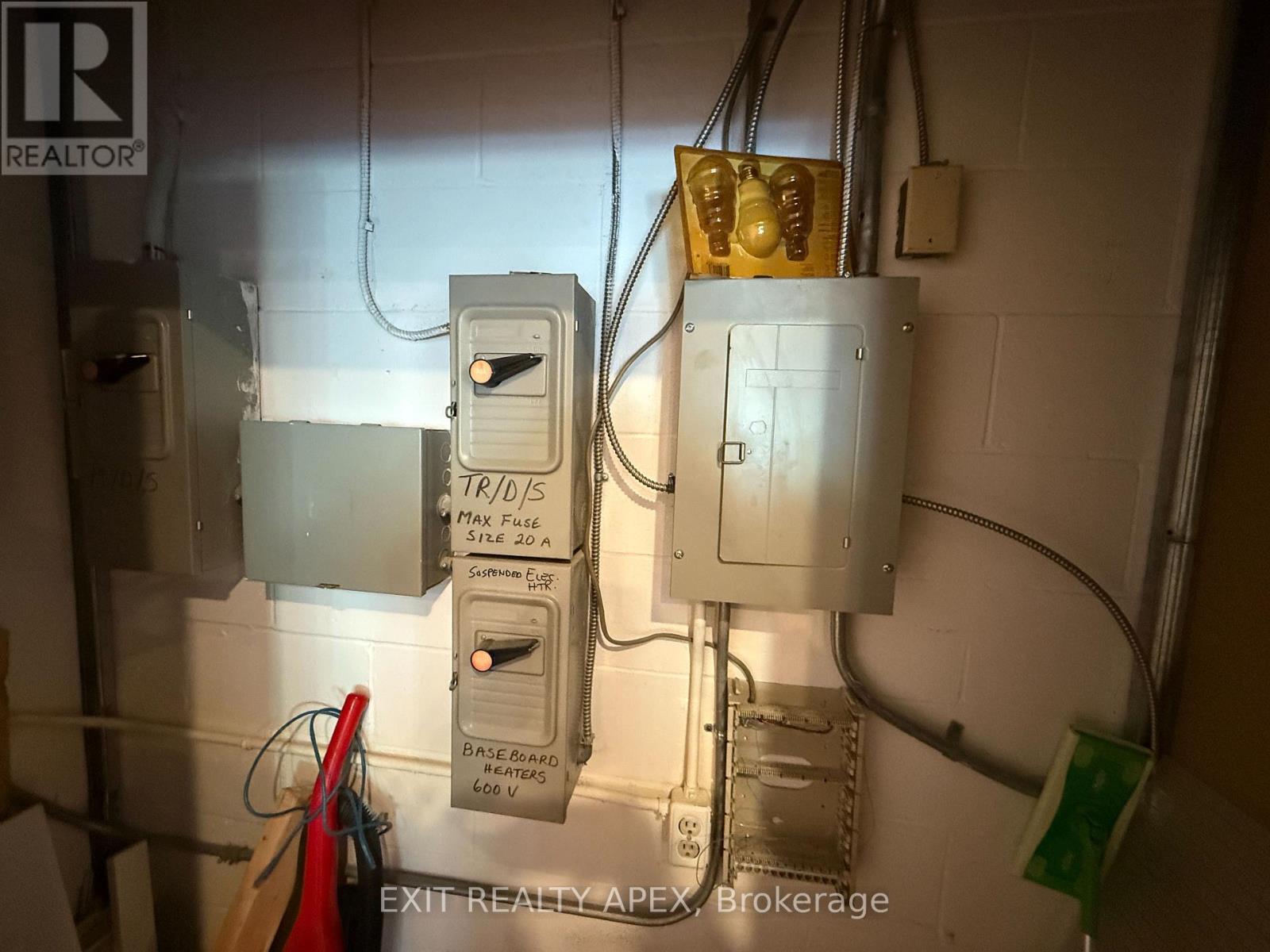 A12 - 481 North Services Road W, Oakville, Ontario  L6M 2V6 - Photo 5 - W12629692