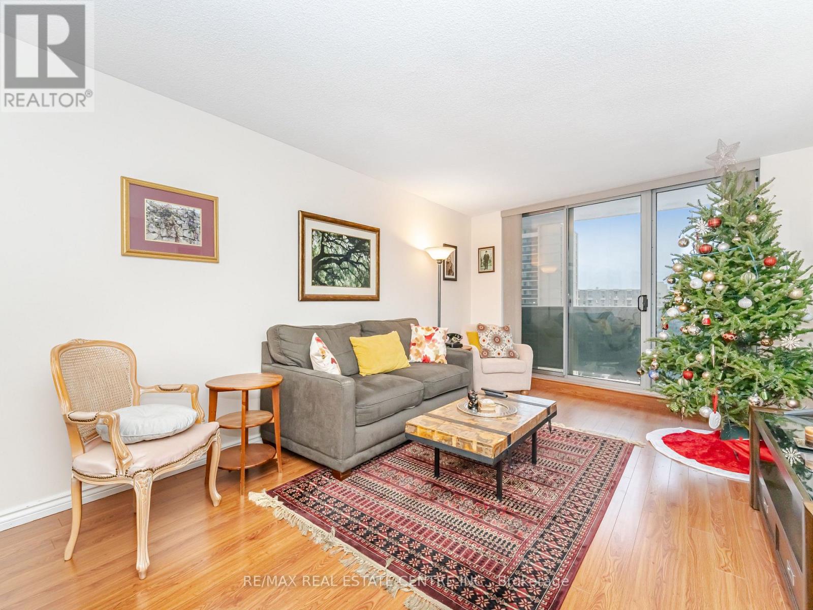 1510 - 812 Burnhamthorpe Rd W. Road, Toronto, Ontario  M9C 4W1 - Photo 12 - W12629772