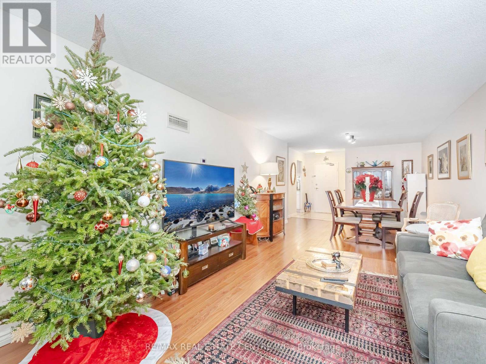 1510 - 812 Burnhamthorpe Rd W. Road, Toronto, Ontario  M9C 4W1 - Photo 13 - W12629772