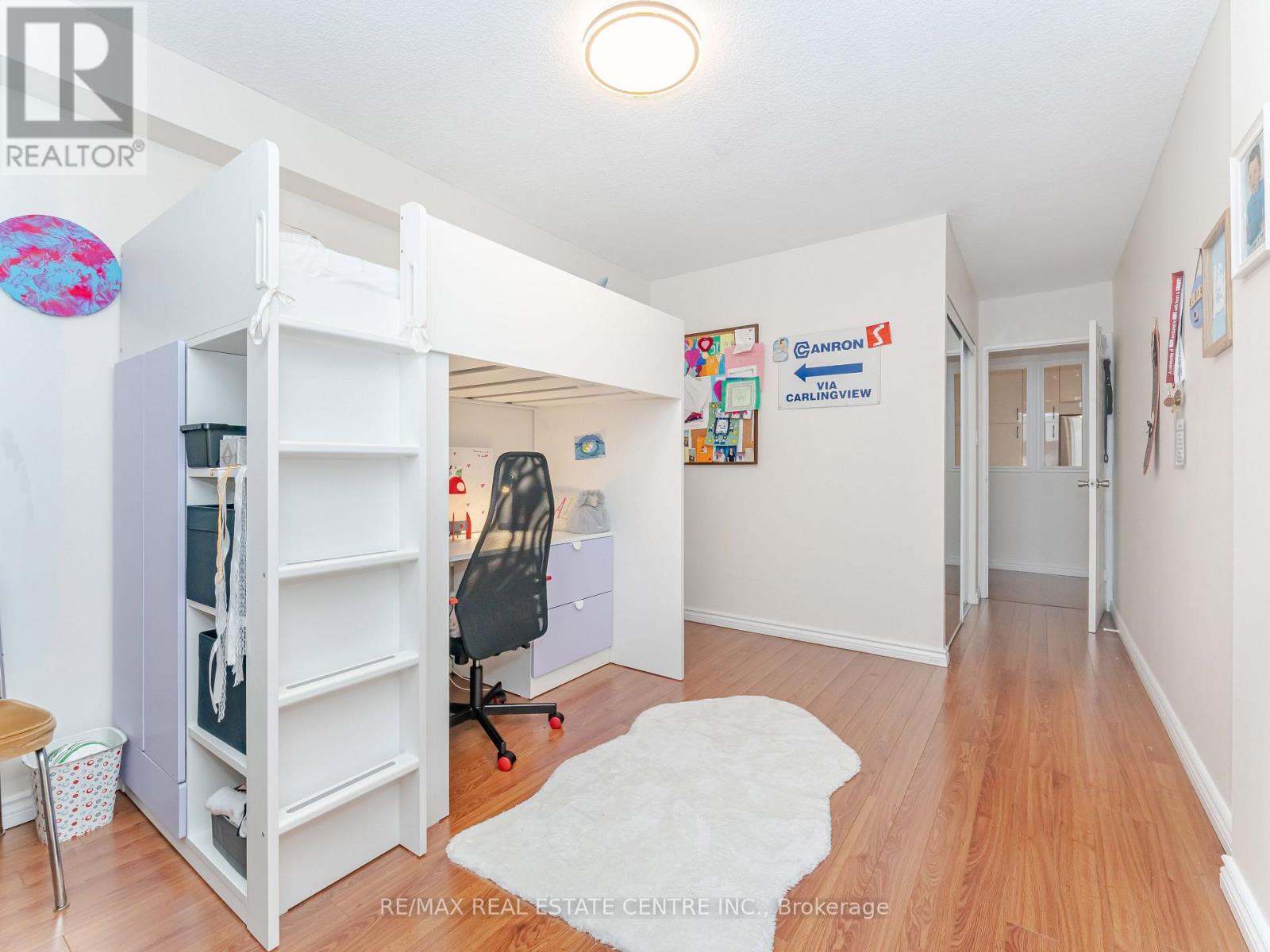 1510 - 812 Burnhamthorpe Rd W. Road, Toronto, Ontario  M9C 4W1 - Photo 27 - W12629772