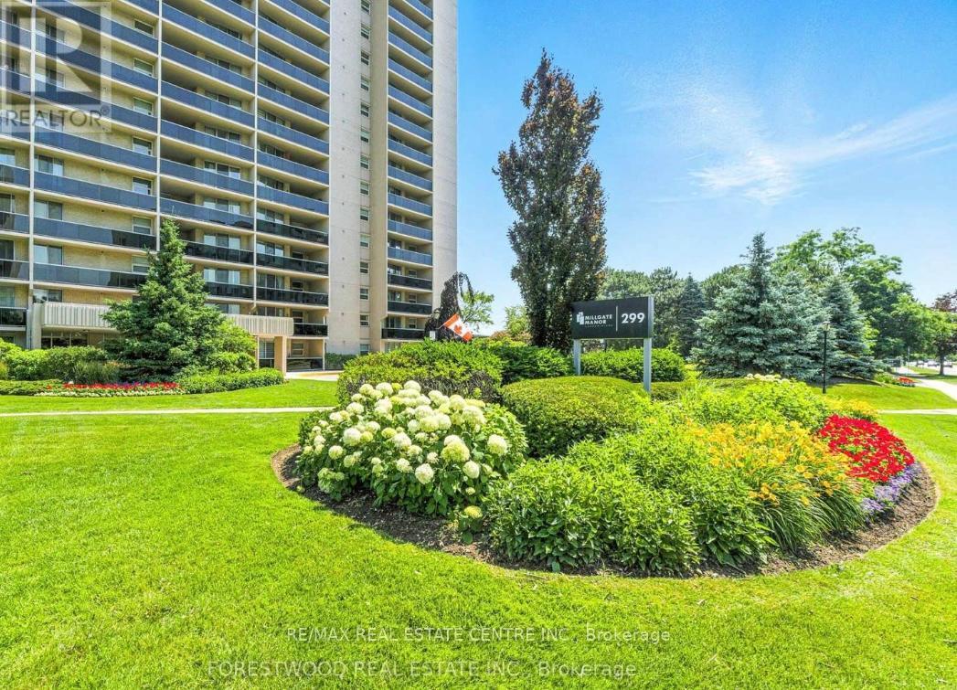 1510 - 812 Burnhamthorpe Rd W. Road, Toronto, Ontario  M9C 4W1 - Photo 33 - W12629772