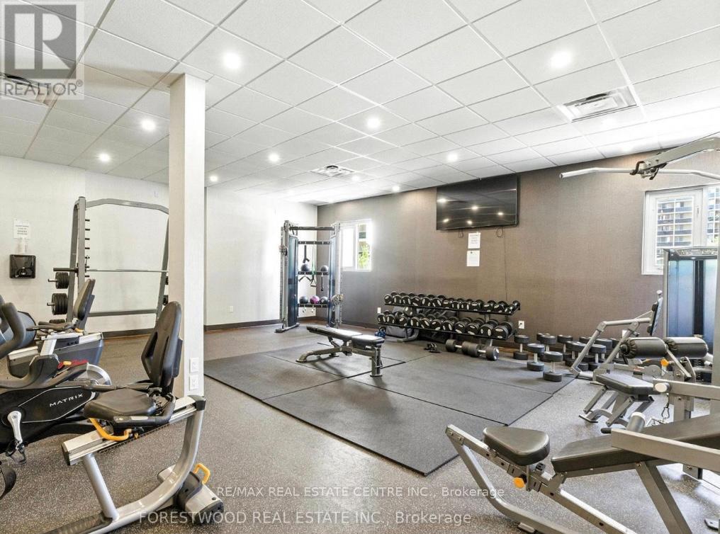 1510 - 812 Burnhamthorpe Rd W. Road, Toronto, Ontario  M9C 4W1 - Photo 34 - W12629772