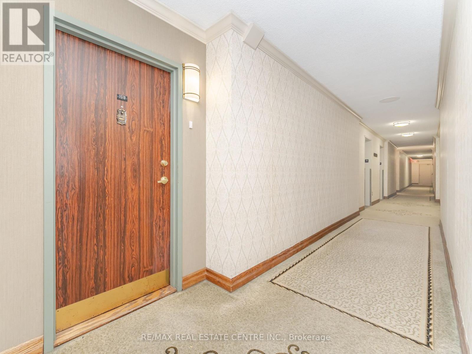 1510 - 812 Burnhamthorpe Rd W. Road, Toronto, Ontario  M9C 4W1 - Photo 6 - W12629772