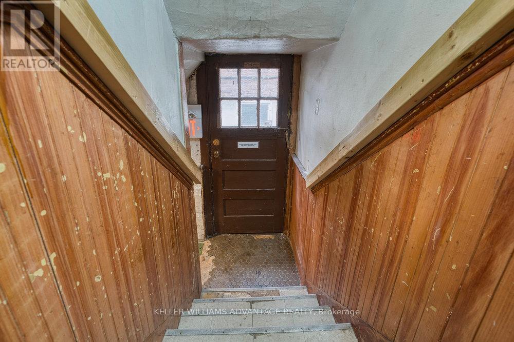 24 Indian Road Crescent, Toronto (High Park North), Ontario  M6P 2G1 - Photo 22 - W12629784