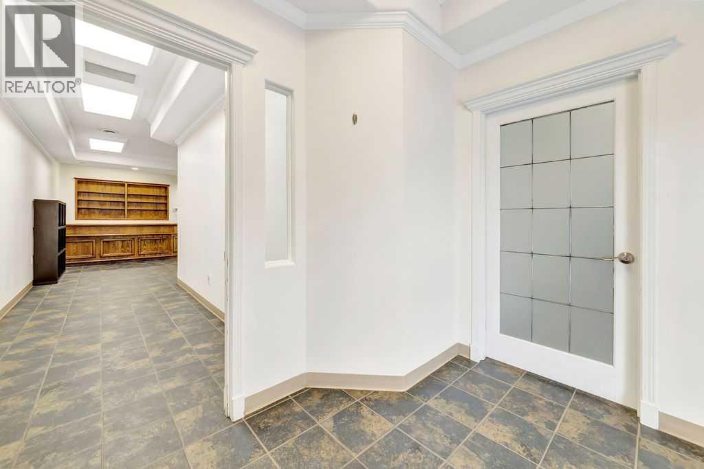 4921/4925 50 Street, Lloydminster, Saskatchewan  S9V 0N1 - Photo 3 - A2274732