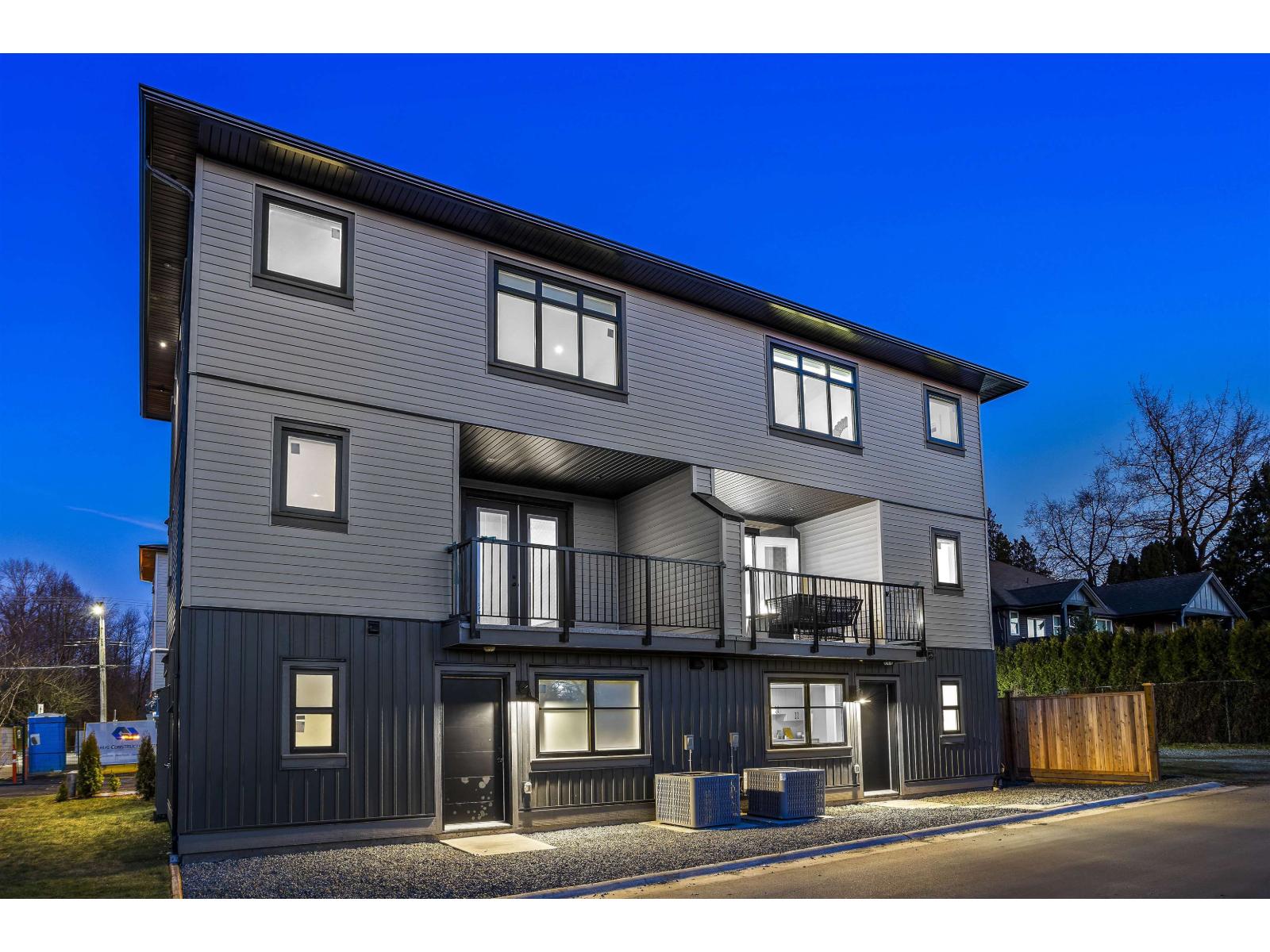 1 33586 Huggins Avenue, Abbotsford, British Columbia  V2S 3R4 - Photo 2 - R3073604