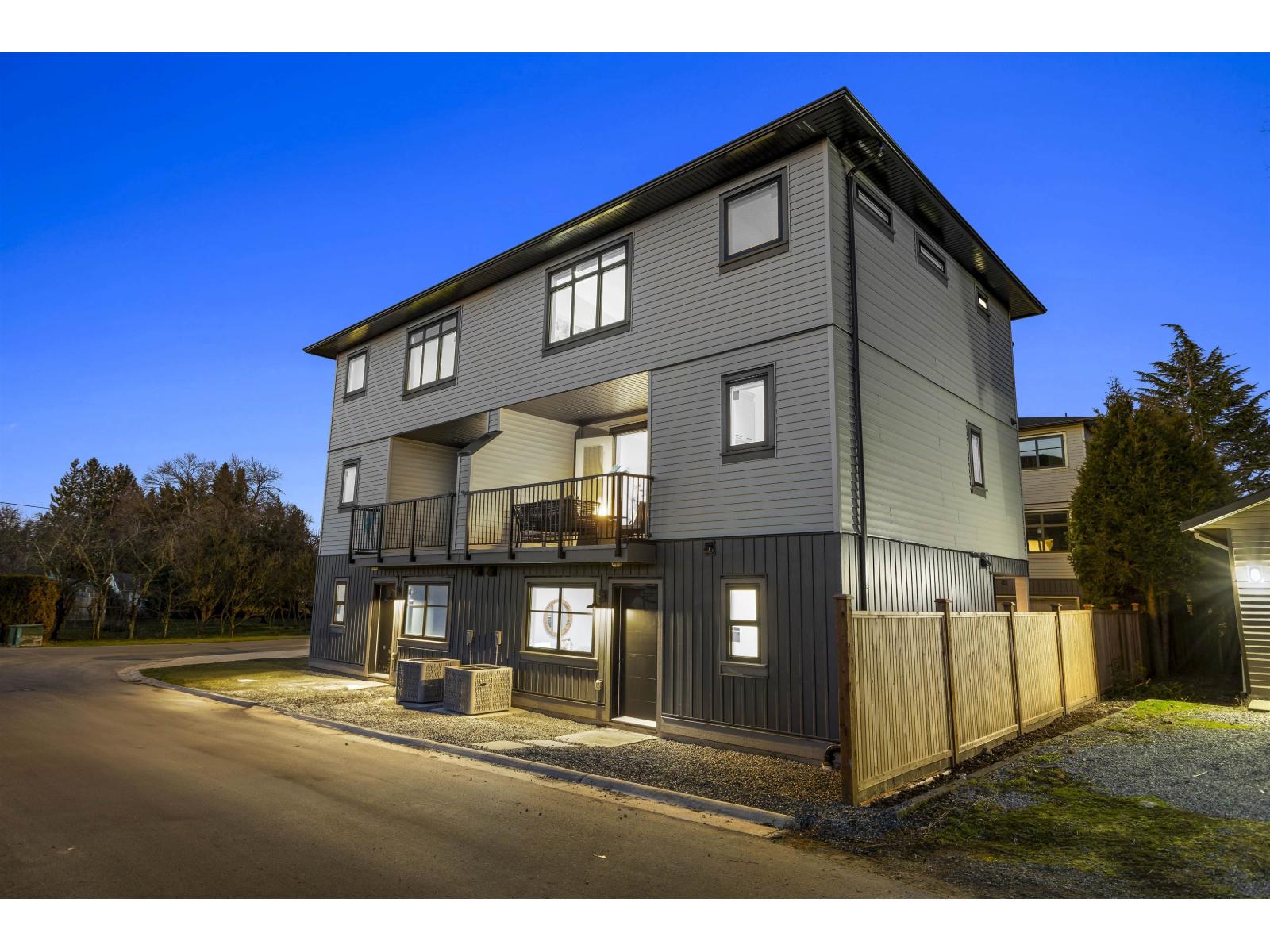 1 33586 HUGGINS AVENUE, Abbotsford, British Columbia