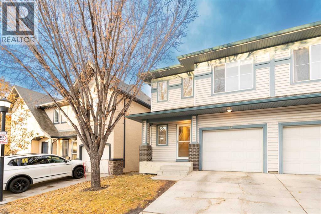 24 Hidden Creek Rise NW, Calgary, Alberta