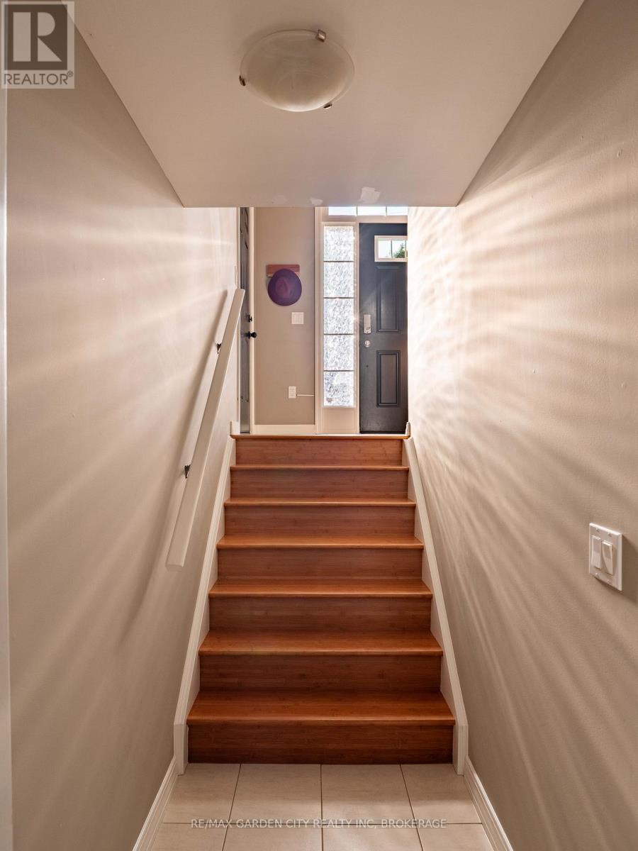 629 Broadway Avenue, Welland, Ontario L3C 5M6 - Photo 14 - X12615346