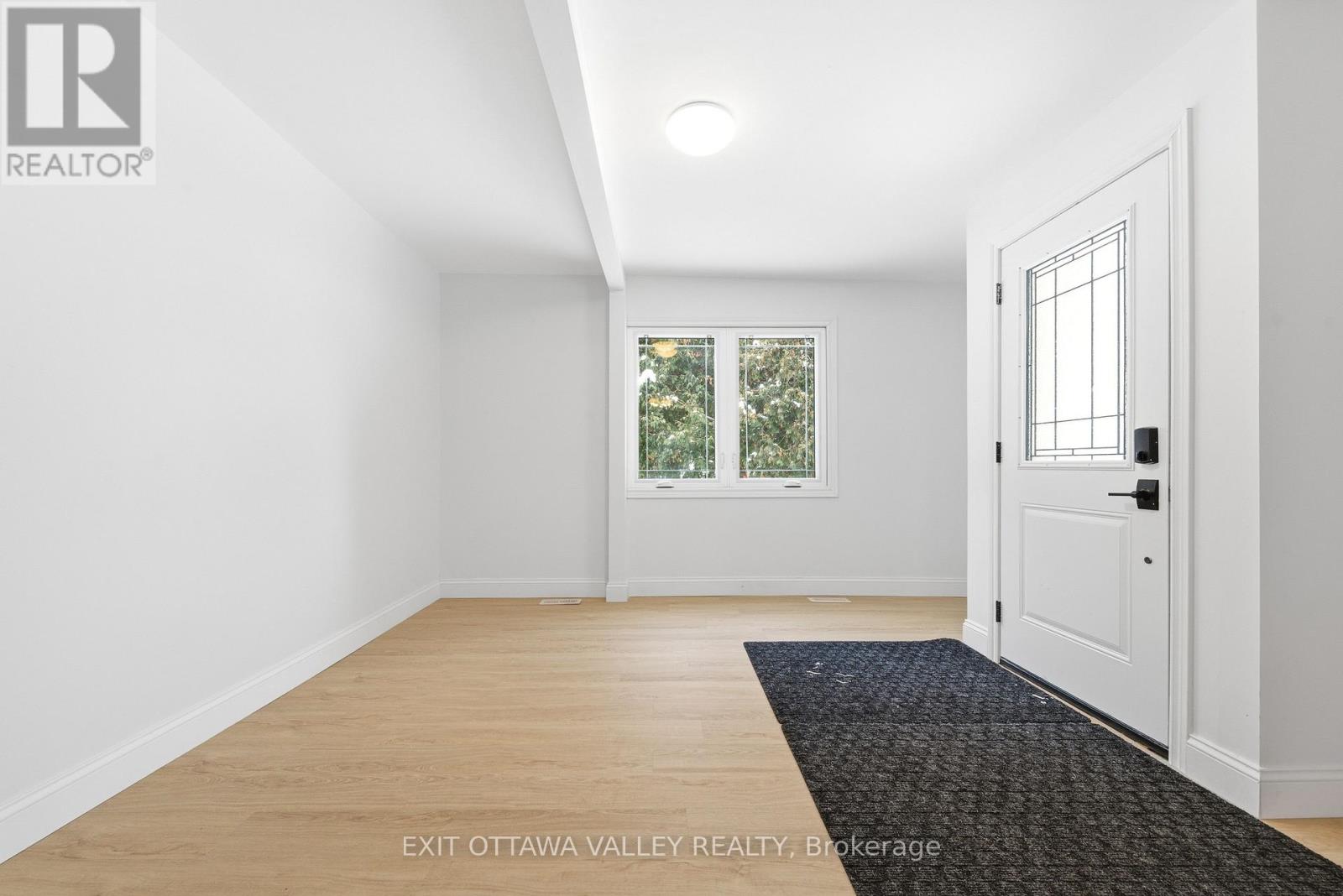 1251 Wylie Road, Laurentian Hills, Ontario  K0J 1P0 - Photo 21 - X12629844