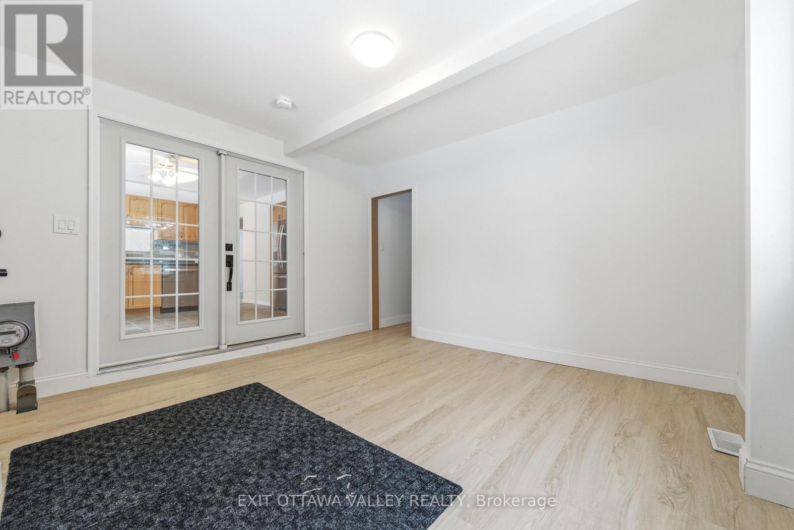 1251 Wylie Road, Laurentian Hills, Ontario  K0J 1P0 - Photo 23 - X12629844