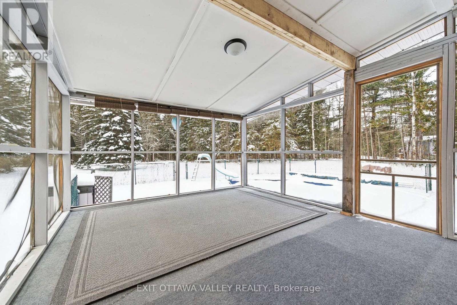 1251 Wylie Road, Laurentian Hills, Ontario  K0J 1P0 - Photo 25 - X12629844