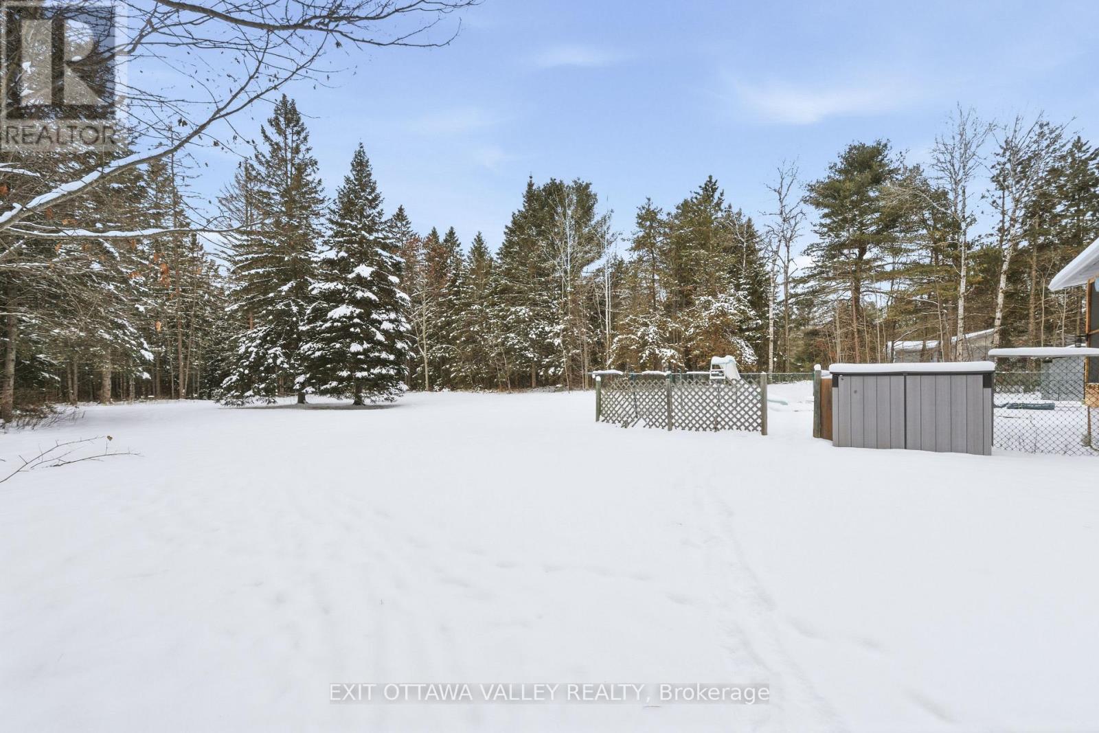 1251 Wylie Road, Laurentian Hills, Ontario  K0J 1P0 - Photo 40 - X12629844