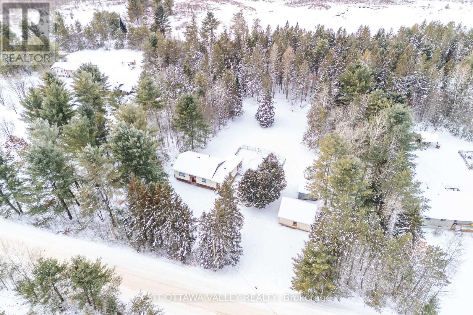 1251 Wylie Road, Laurentian Hills, Ontario  K0J 1P0 - Photo 44 - X12629844