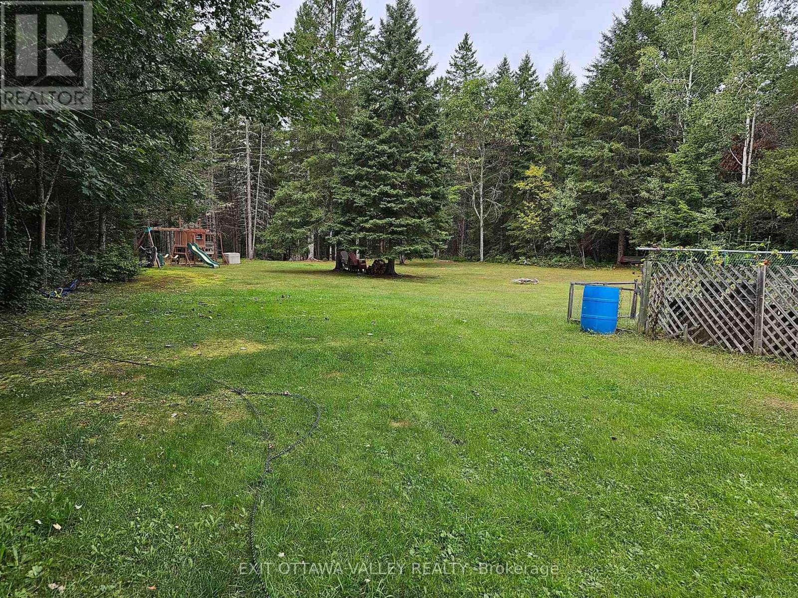 1251 Wylie Road, Laurentian Hills, Ontario  K0J 1P0 - Photo 48 - X12629844
