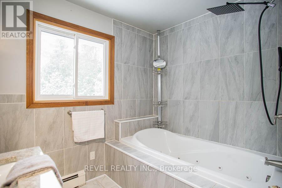 104 Hillside Avenue, Norfolk, Ontario  N4B 1Y7 - Photo 21 - X12629702