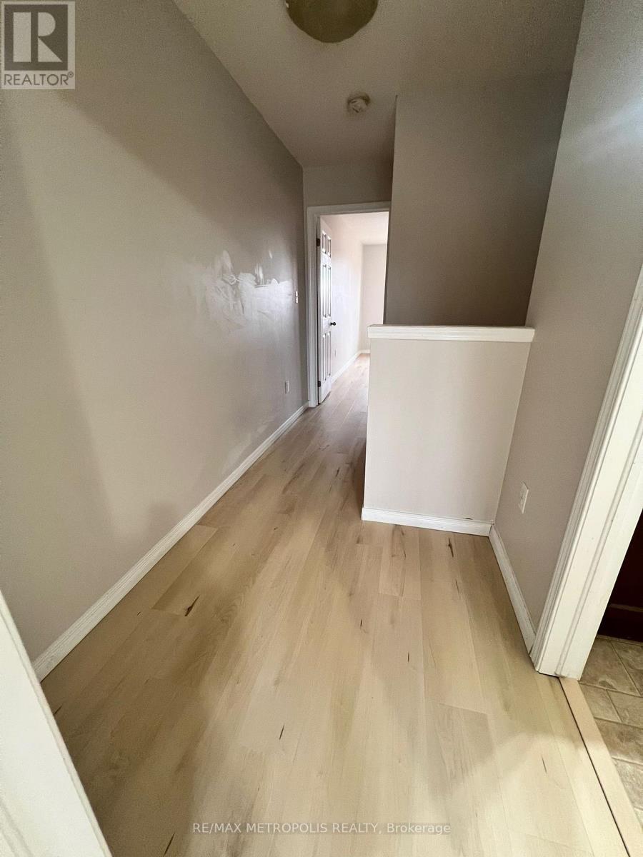 B10 - 155 Highland Crescent, Kitchener, Ontario  N2M 0A1 - Photo 12 - X12629716