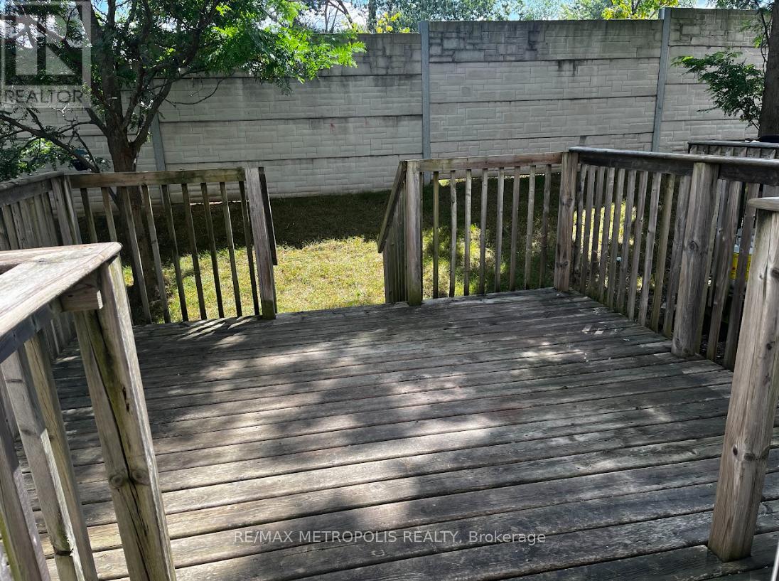 B10 - 155 Highland Crescent, Kitchener, Ontario  N2M 0A1 - Photo 14 - X12629716