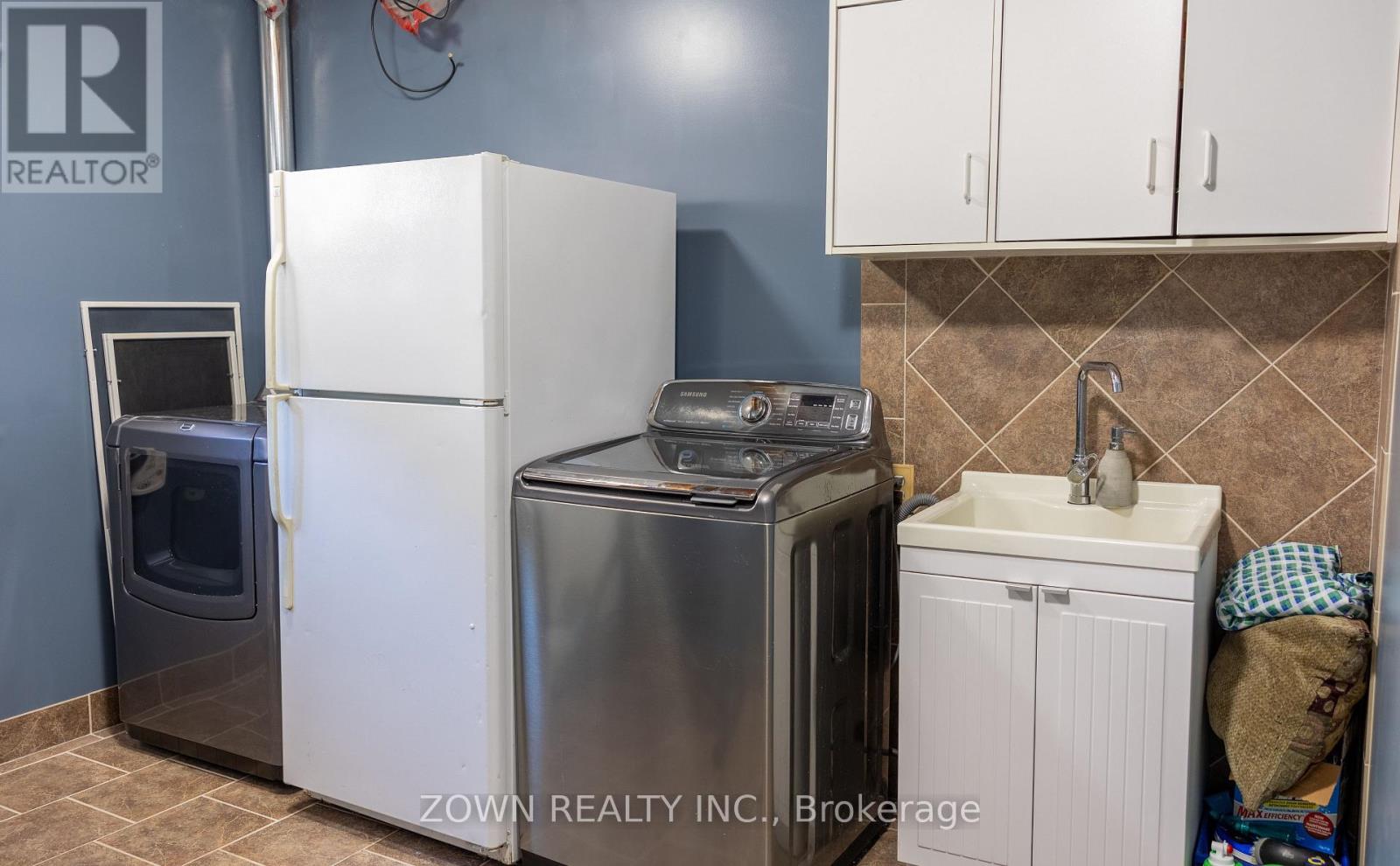 1433 Girard Drive, Lakeshore, Ontario  N8L 0R3 - Photo 13 - X12629718