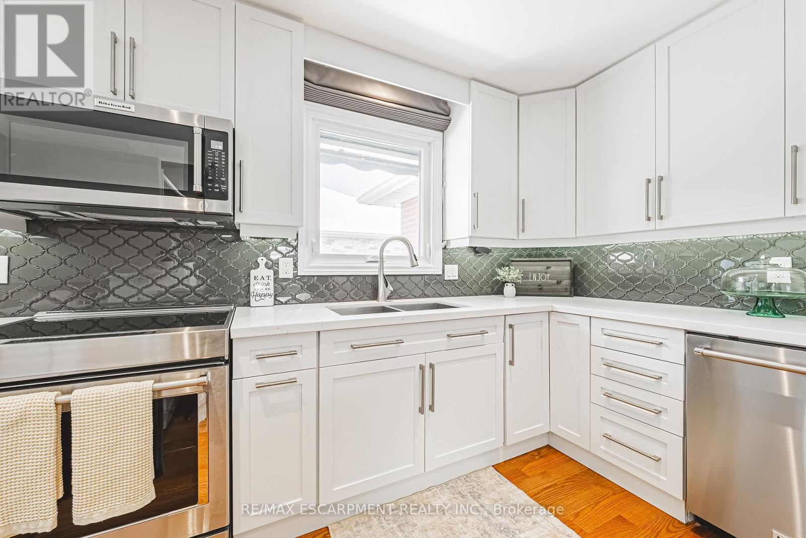 106 Highbury Drive, Hamilton, Ontario  L8J 3P2 - Photo 10 - X12629768