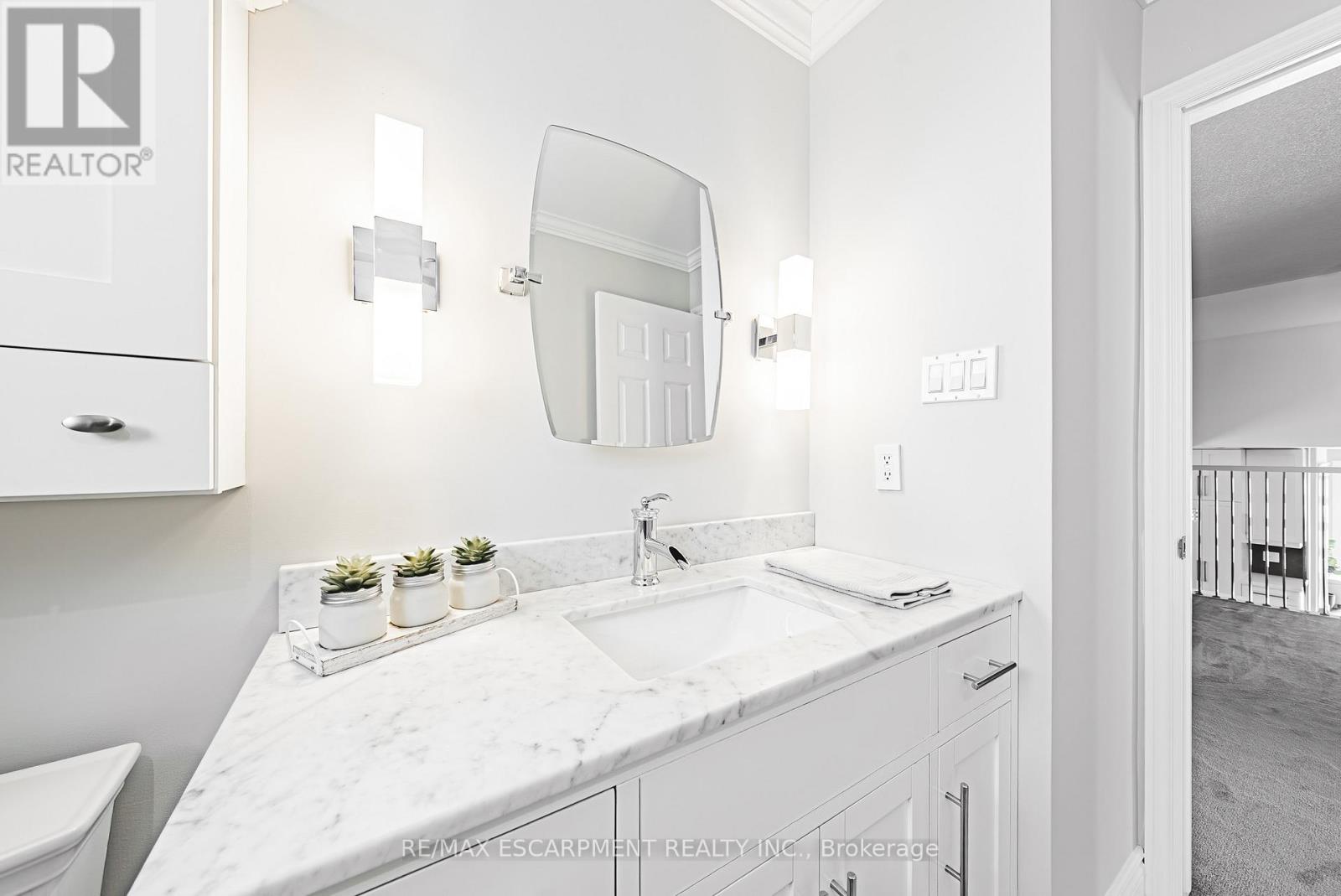 106 Highbury Drive, Hamilton, Ontario  L8J 3P2 - Photo 22 - X12629768