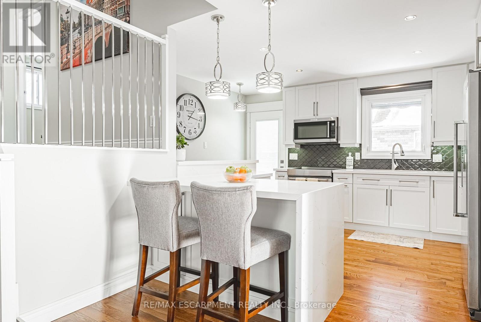 106 Highbury Drive, Hamilton, Ontario  L8J 3P2 - Photo 9 - X12629768