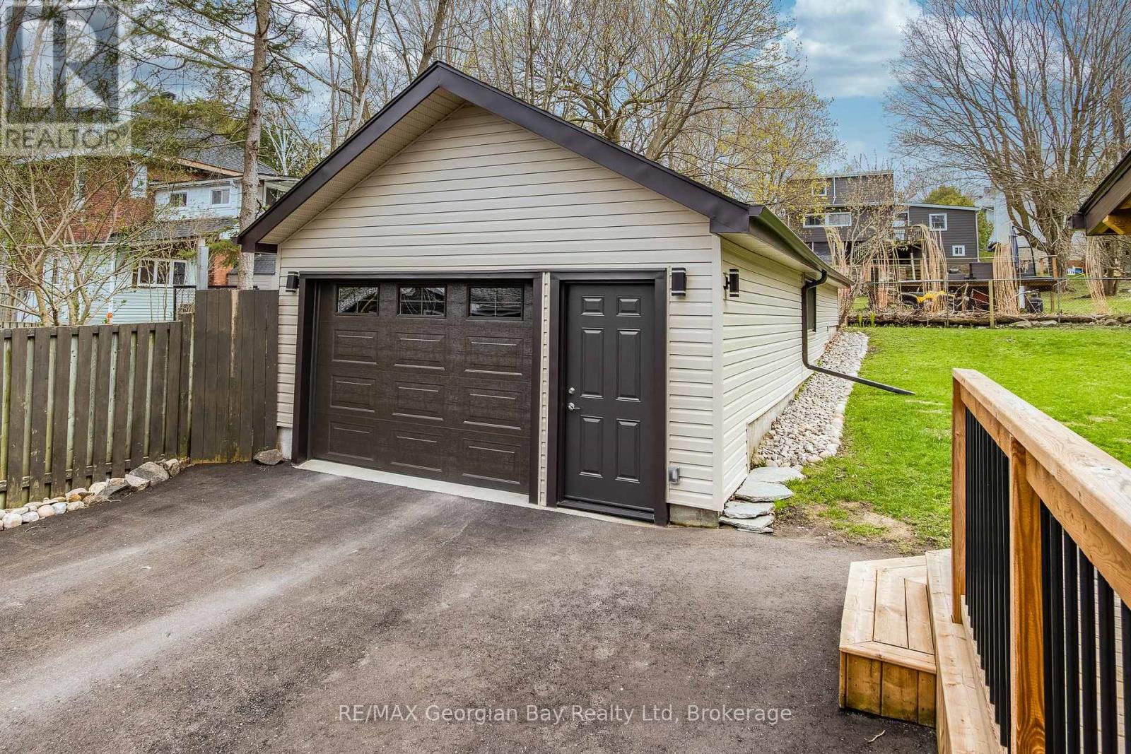 641 Bay Street, Midland, Ontario  L4R 1L8 - Photo 28 - S12516836