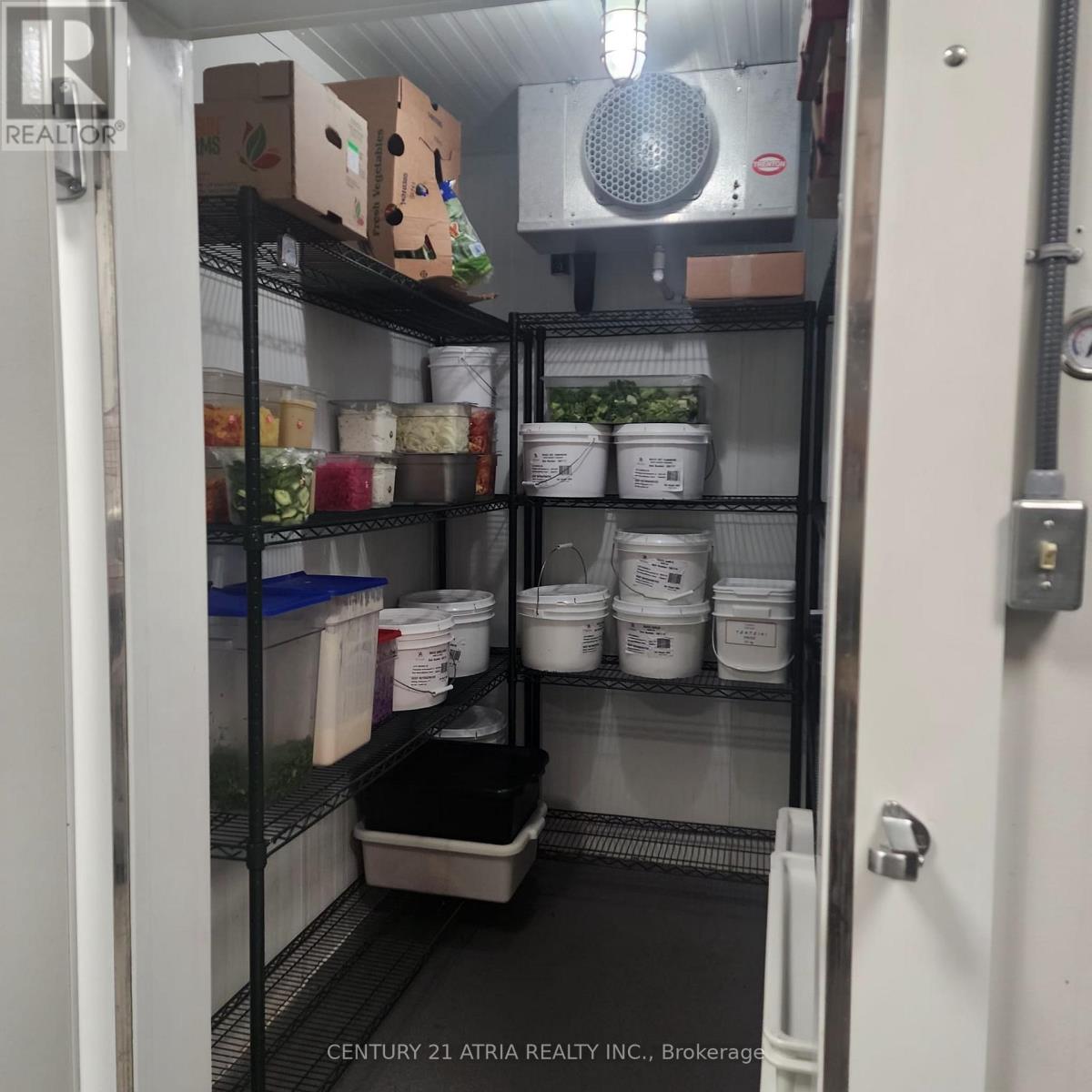 5 - 9960 Dufferin Street, Vaughan, Ontario  L6A 4K5 - Photo 15 - N12629530