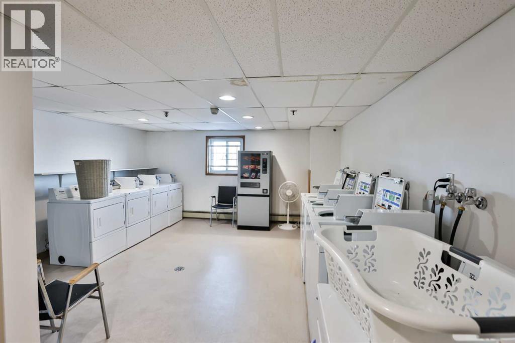 222, 21 Berkeley Place W, Lethbridge, Alberta  T1K 5N1 - Photo 4 - A2249737