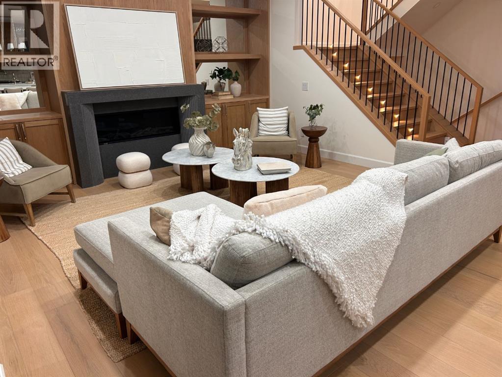 6312 Lacombe Way Sw, Calgary, Alberta  T3E 5T3 - Photo 7 - A2268933