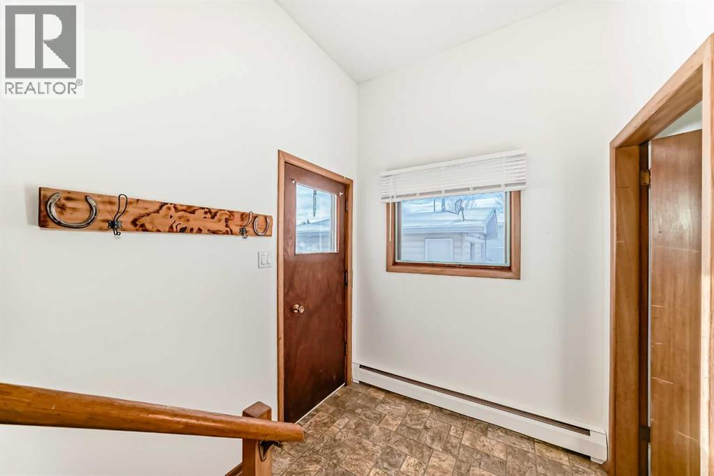 207 6a Avenue, Three Hills, Alberta  T0M 2A0 - Photo 30 - A2273415