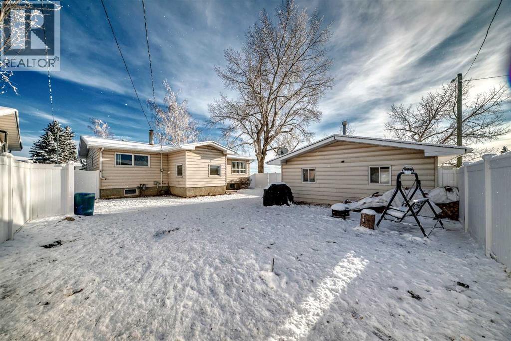 207 6a Avenue, Three Hills, Alberta  T0M 2A0 - Photo 48 - A2273415
