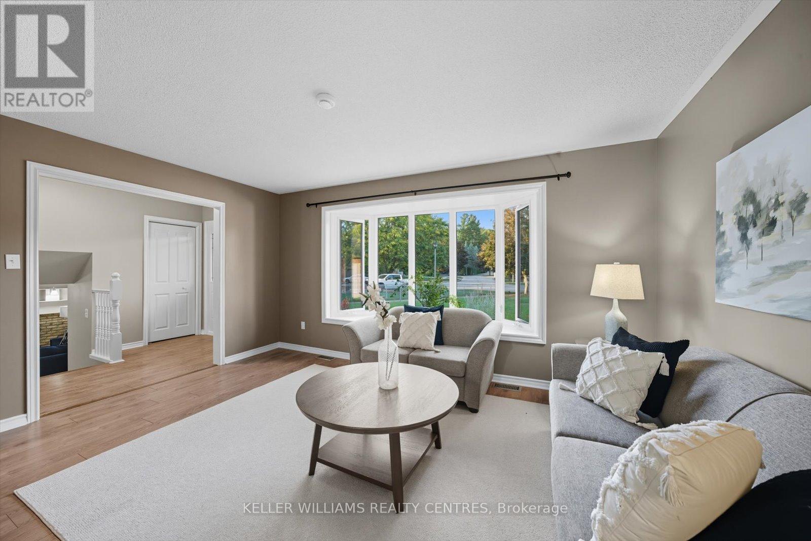 21 Valentini Avenue, East Gwillimbury, Ontario L9N 1H8 - Photo 8 - N12586346