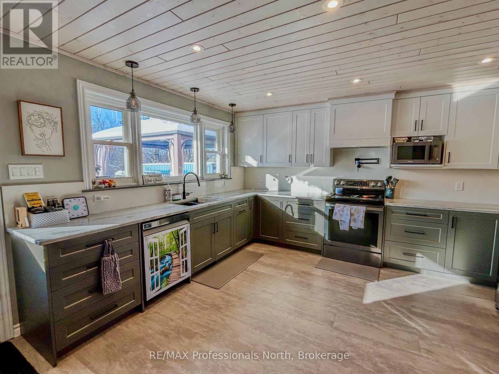 960 5th Line Douro, Douro-Dummer, Ontario  K0L 2H0 - Photo 5 - X12629824