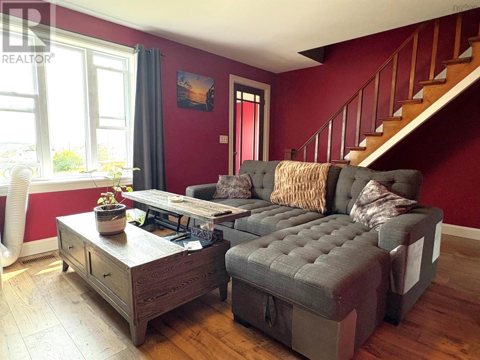 21 Marconi Street, Louisbourg, Nova Scotia  B1C 1K2 - Photo 12 - 202520808