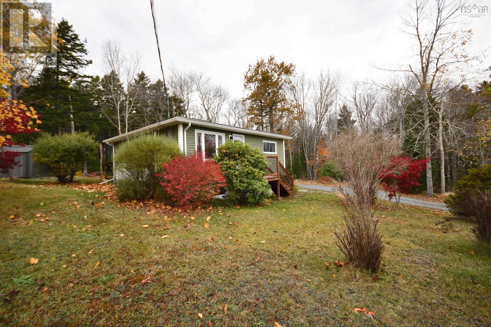 180 Lakeview Avenue, Middle Sackville, Nova Scotia  B4E 3B5 - Photo 4 - 202526877