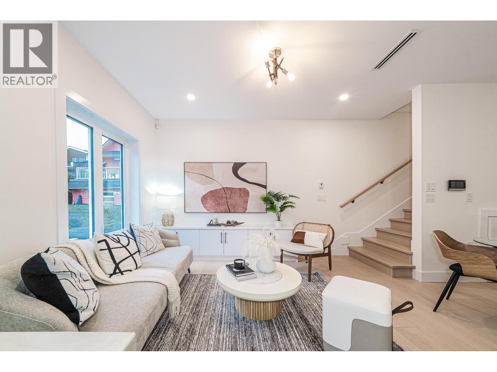 1924 William Street, Vancouver, British Columbia  V5L 2R8 - Photo 3 - R3042430