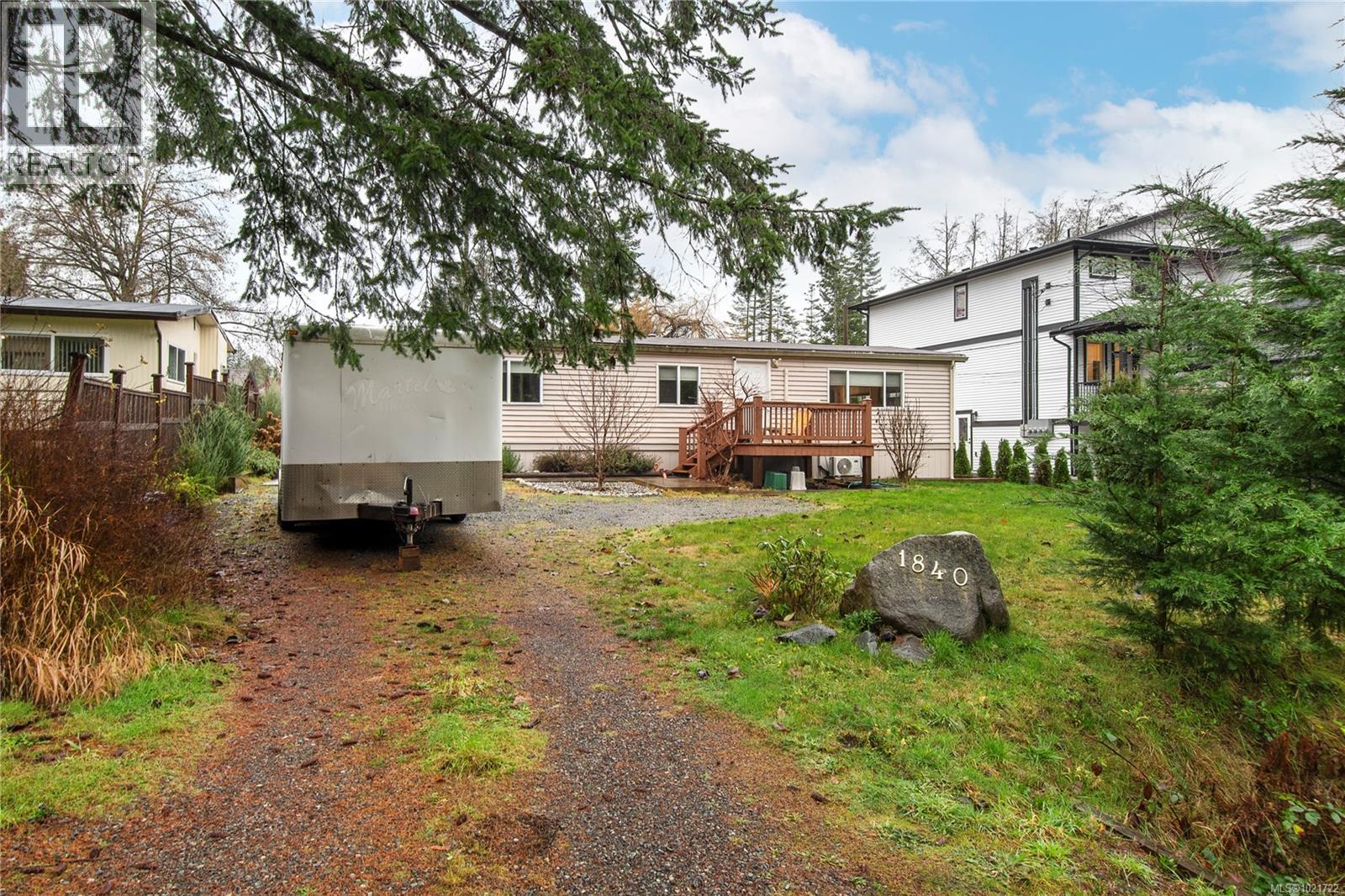 1840 Mcdonald Rd, Campbell River, British Columbia  V9W 5K1 - Photo 2 - 1021722