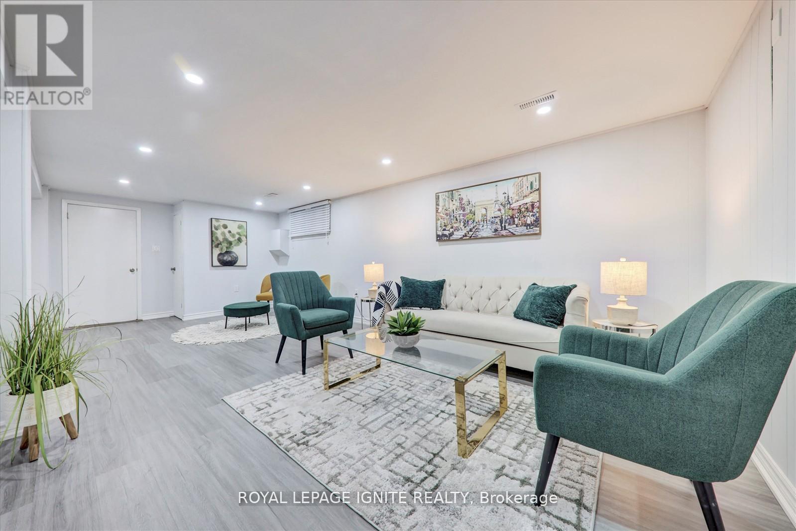 237 Blake Avenue, Toronto, Ontario  M2M 1B8 - Photo 27 - C12629798